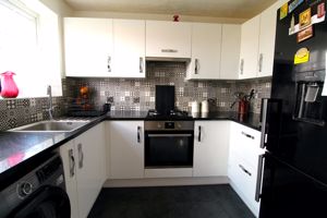 Kitchen- click for photo gallery
